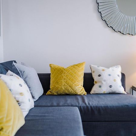 Opp Liverpool - Perfect For Contractors And Travellers, Big Savings Booking 4 Nights Or More! Apartment ภายนอก รูปภาพ